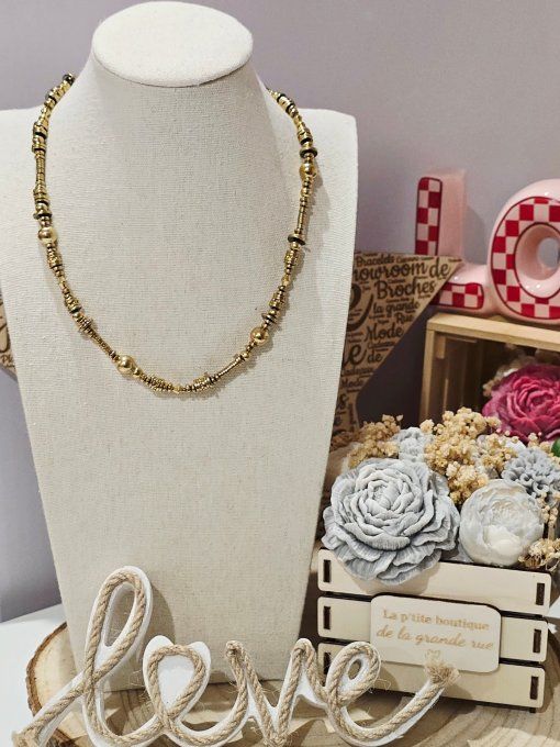 COLLIER