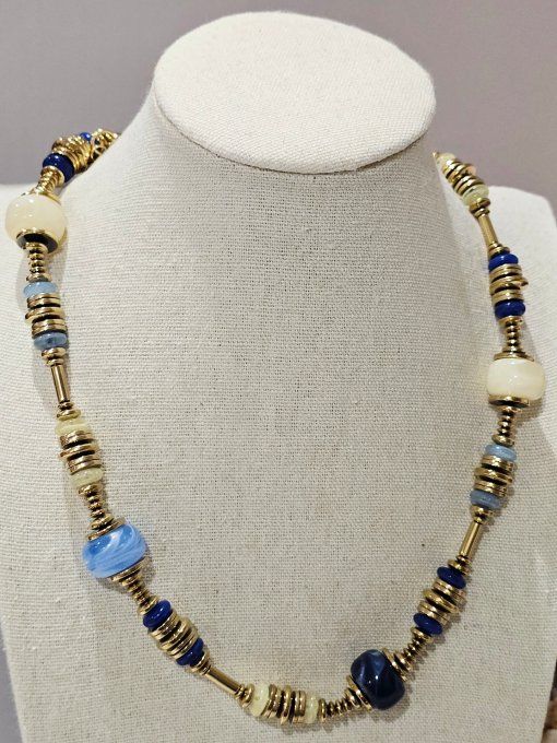 COLLIER