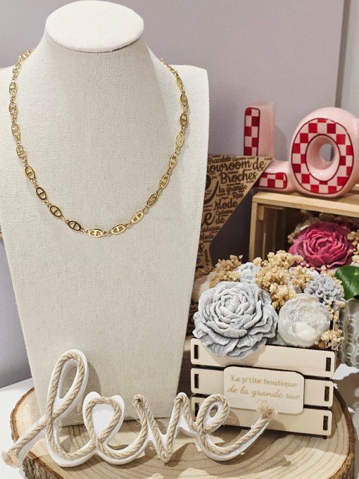 COLLIER