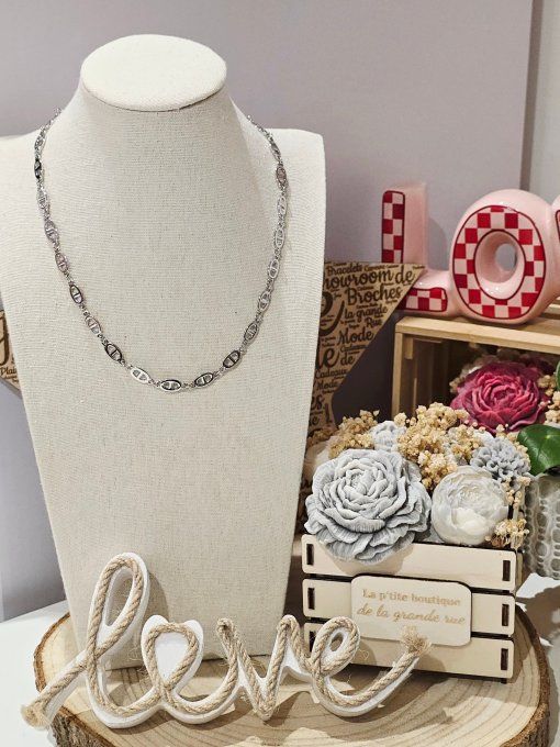 COLLIER