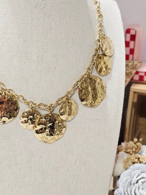 COLLIER