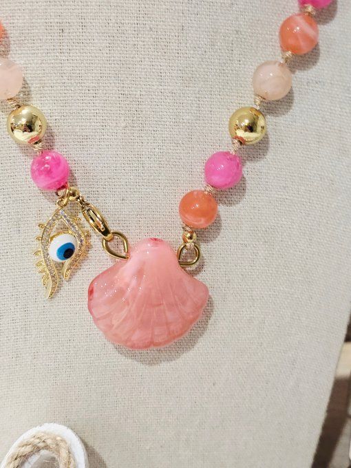 COLLIER