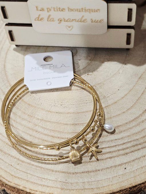 BRACELET