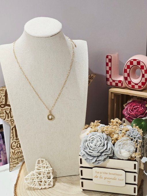 COLLIER