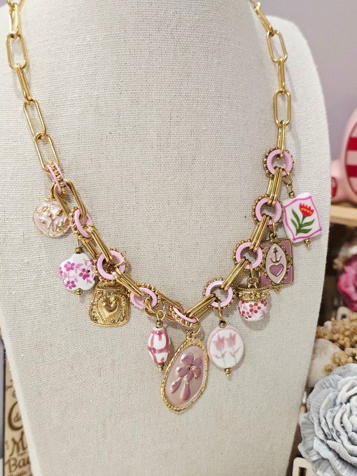 COLLIER