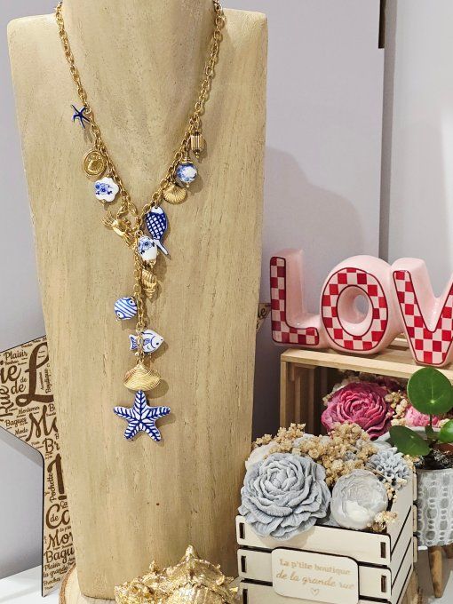 COLLIER