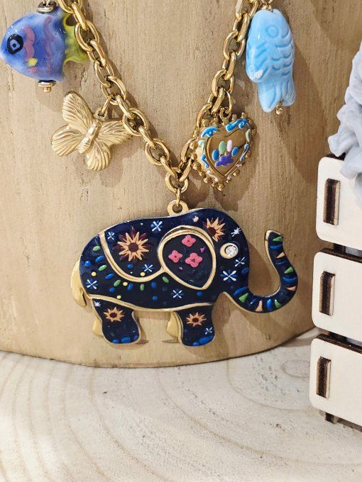 COLLIER