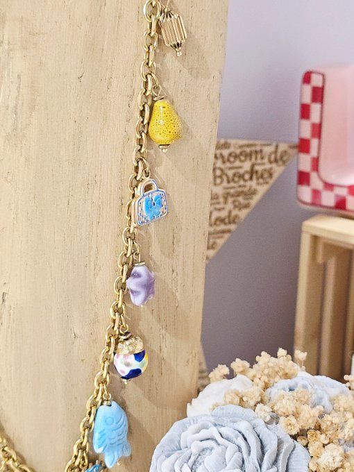 COLLIER