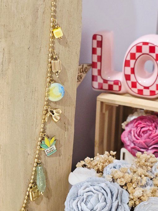COLLIER