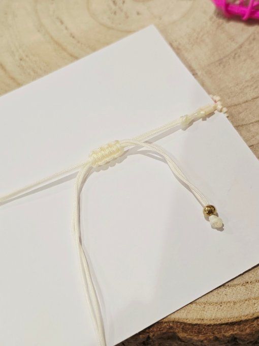 BRACELET