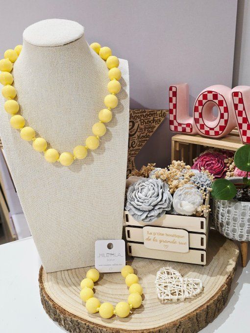 COLLIER