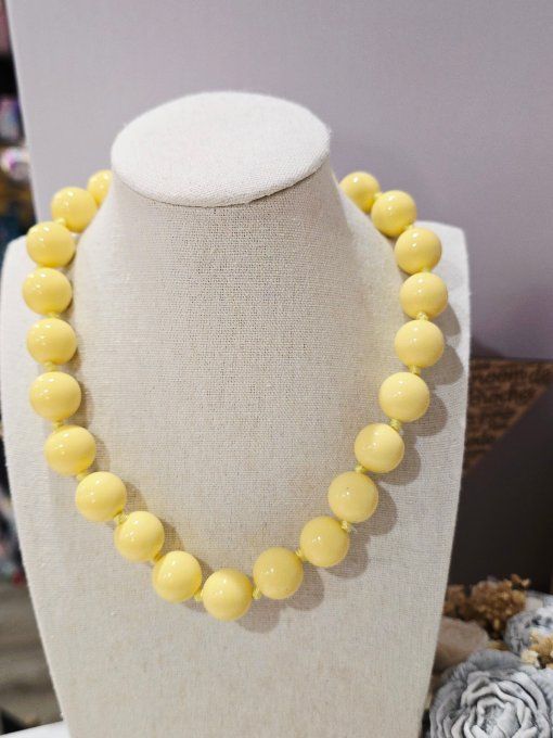 COLLIER