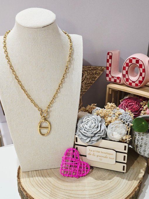 COLLIER