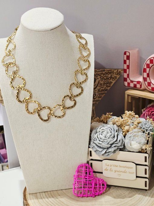 COLLIER