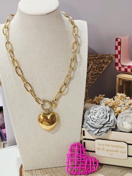 COLLIER