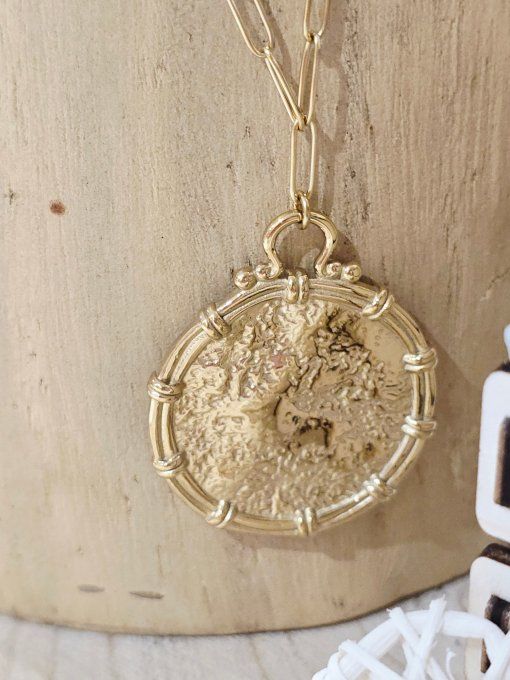 COLLIER
