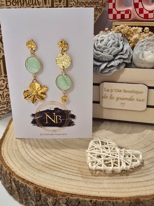 BOUCLES D'OREILLES