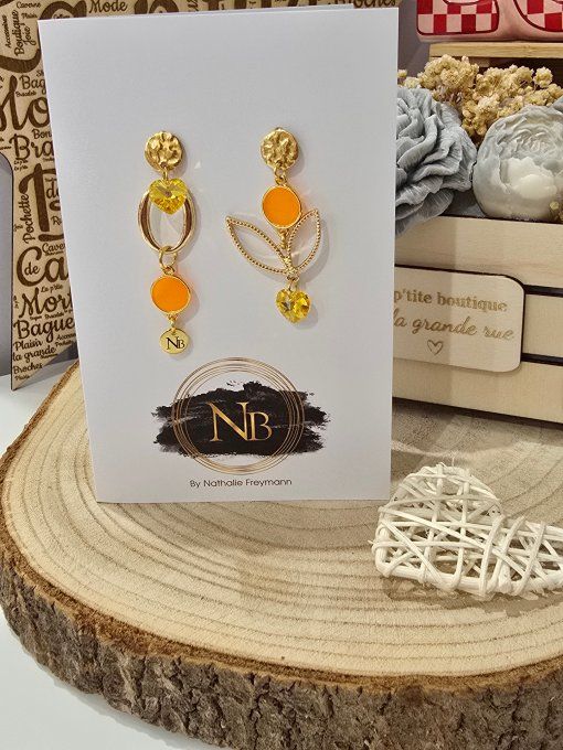 BOUCLES D'OREILLES