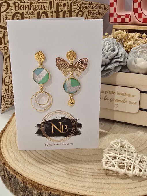 BOUCLES D'OREILLES