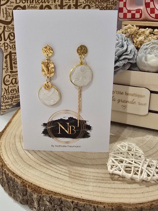 BOUCLES D'OREILLES