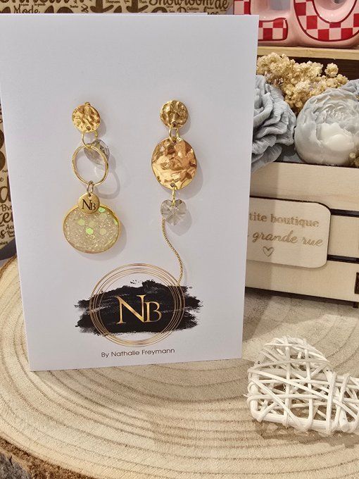 BOUCLES D'OREILLES