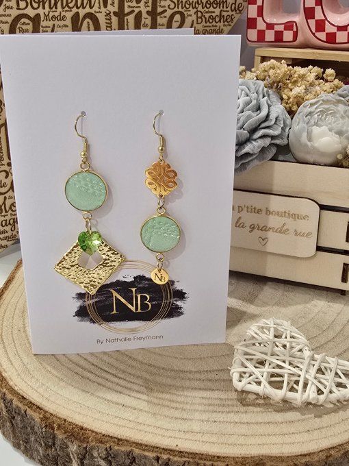 BOUCLES D'OREILLES