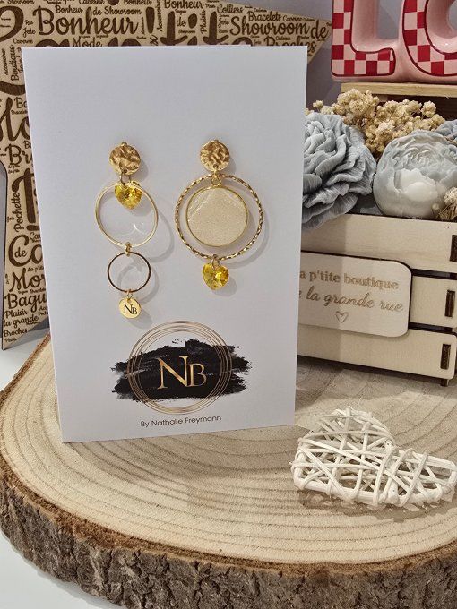 BOUCLES D'OREILLES