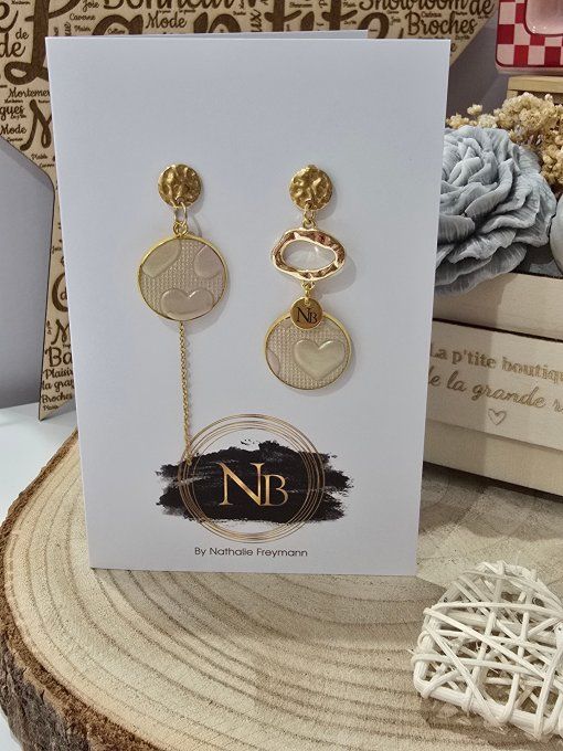 BOUCLES D'OREILLES