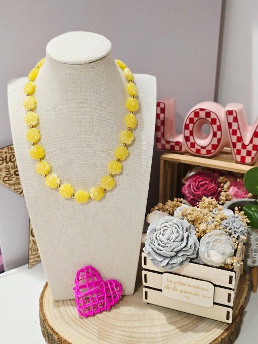 COLLIER