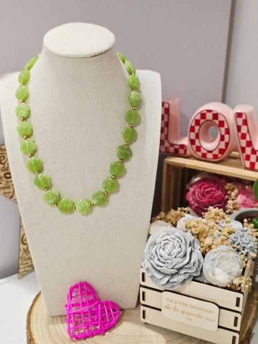 COLLIER