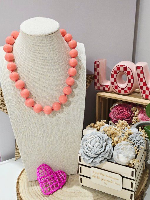 COLLIER