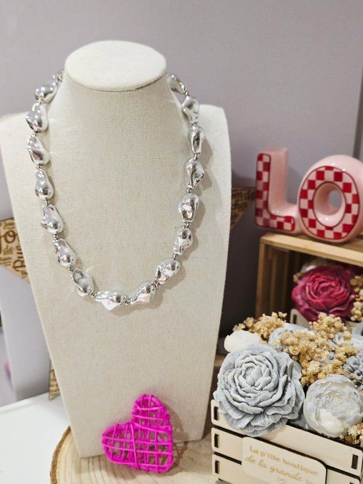COLLIER
