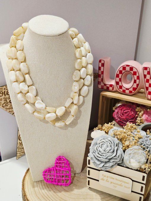 COLLIER