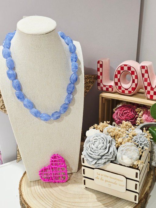 COLLIER