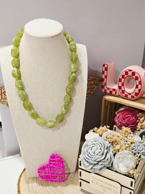 COLLIER