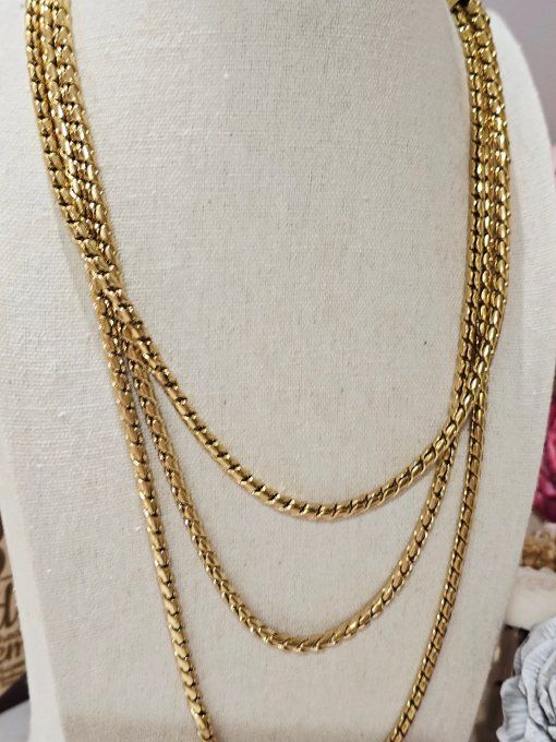 COLLIER