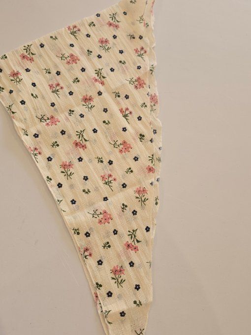FOULARD TRIANGLE