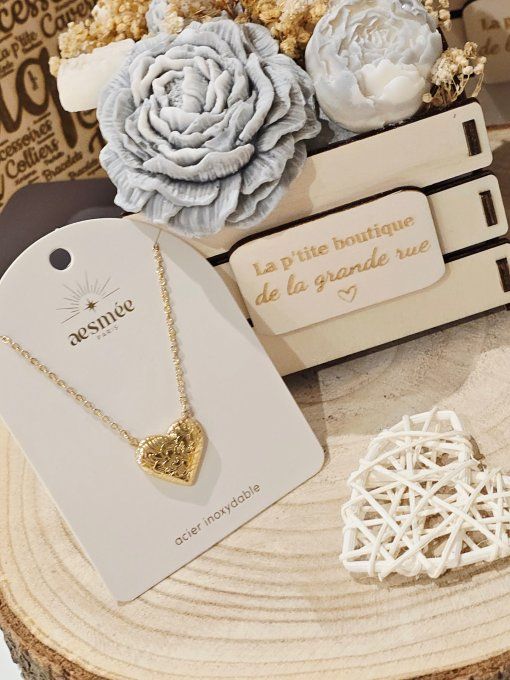 COLLIER