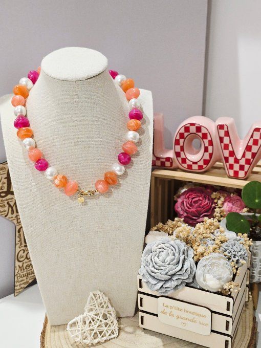 COLLIER