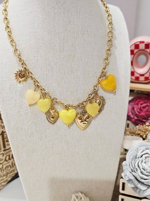 COLLIER