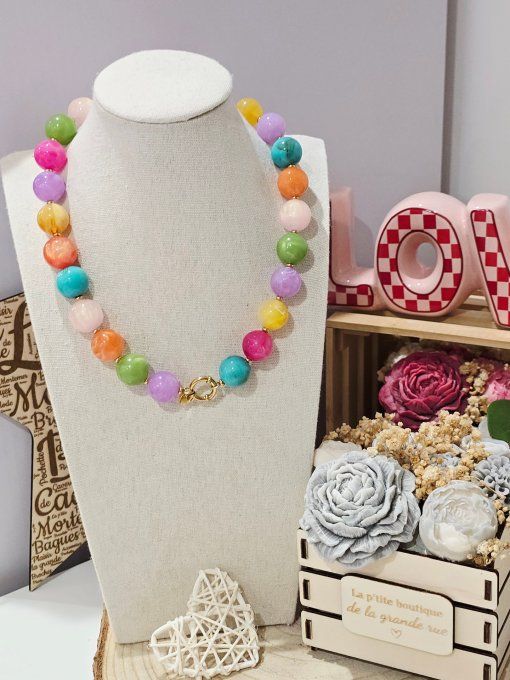 COLLIER