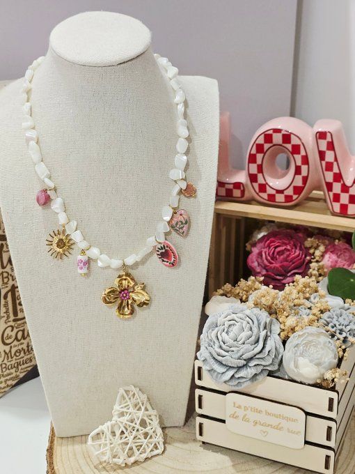 COLLIER
