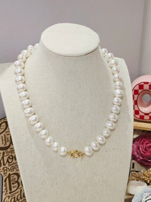 COLLIER