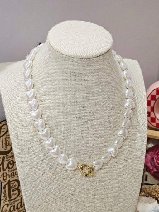 COLLIER