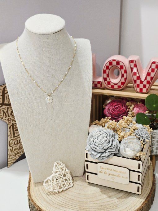 COLLIER