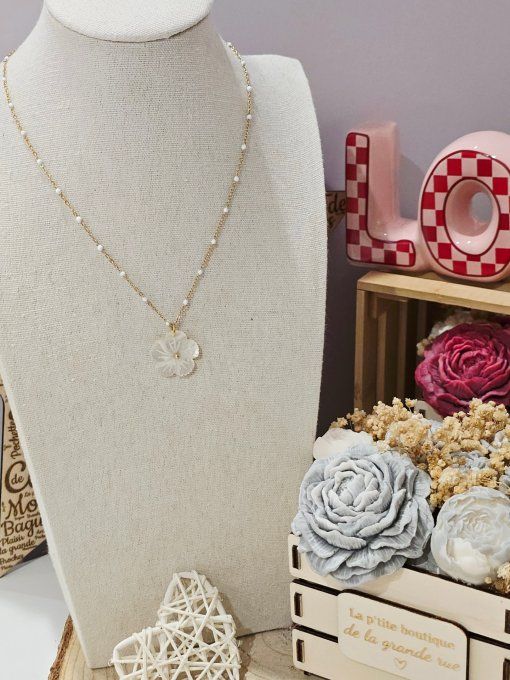 COLLIER