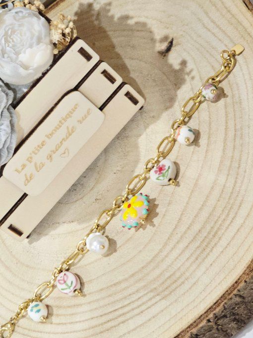 BRACELET