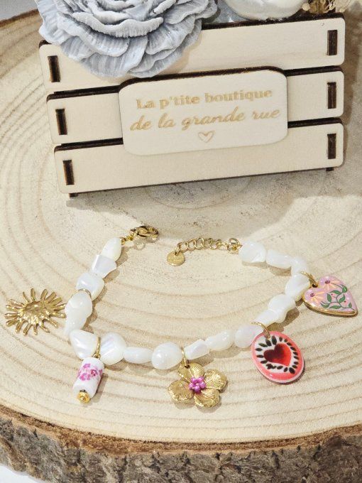 BRACELET