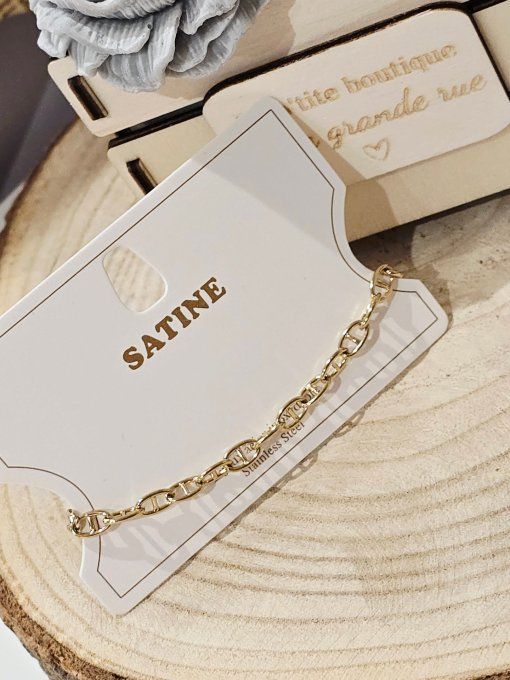 BRACELET