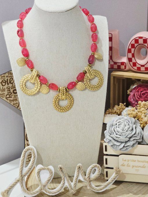 COLLIER